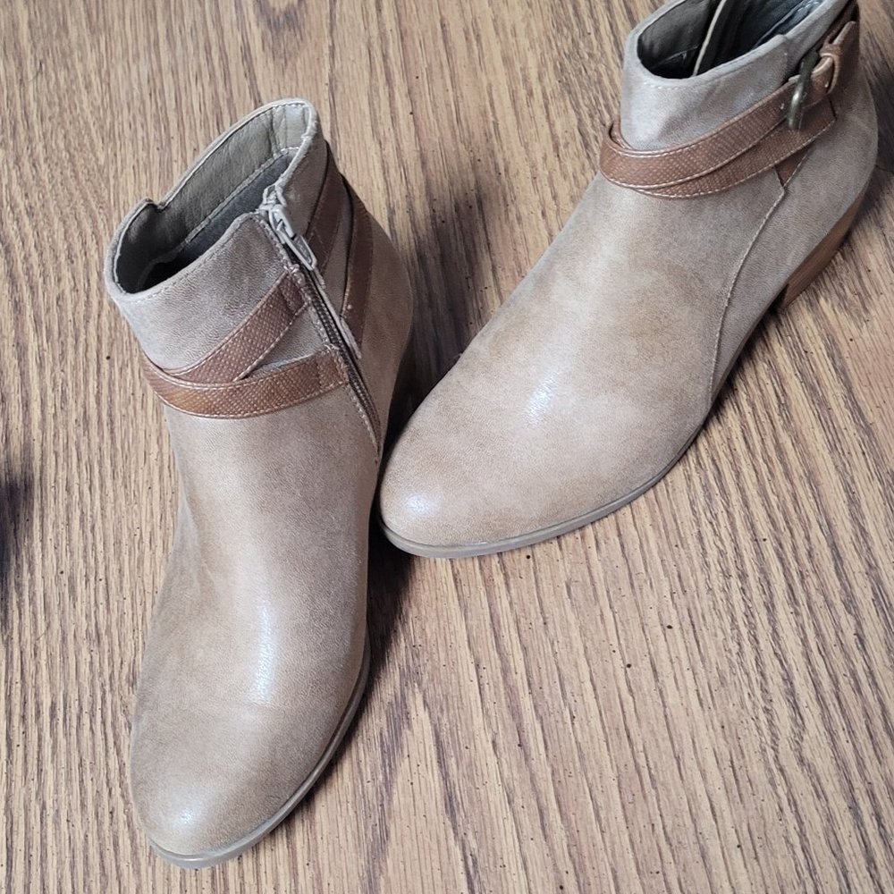 Kim Rodgers ankle boot